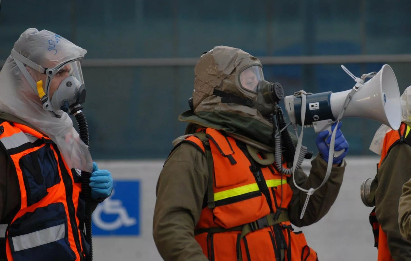 이스라엘 사파이어 CBRN 풀 페이스 가스 마스크(후드 및 호흡기 포함) - 13~99세에 적합